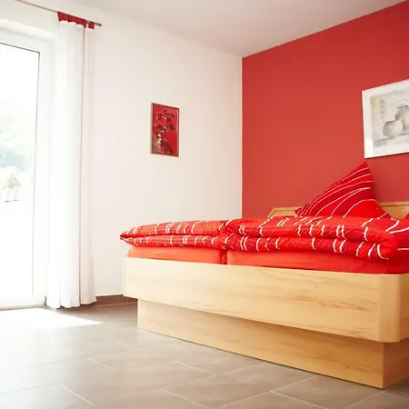 Gaestehaus Weingut Mathy-schanz Apartamento *