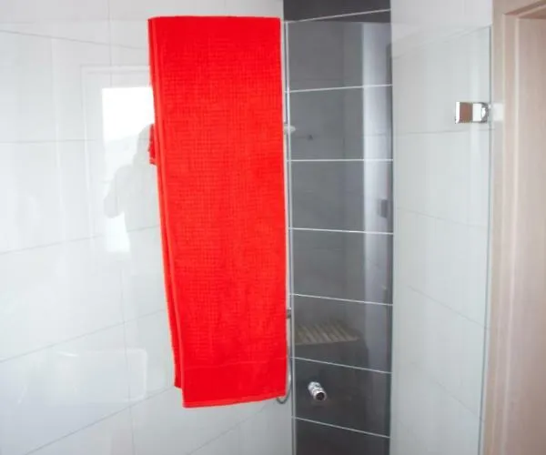 Gaestehaus Weingut Mathy-schanz * Osann-Monzel